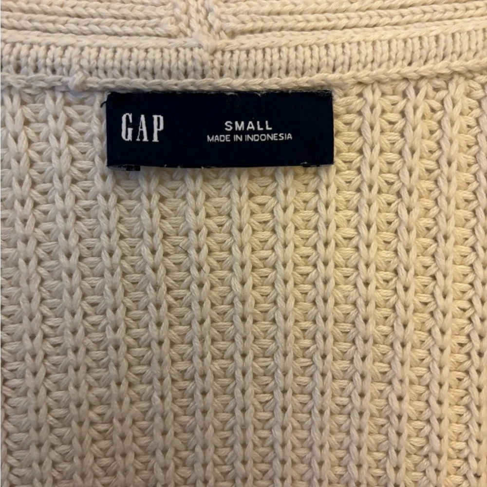 GAP Cream Women's Cardigan Sweater Small - Picture 2 of 6